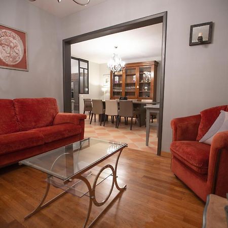 Chambre Jungle Dans Maison D'Hote "Le Petit Clouet"- Rochecorbon Exterior photo